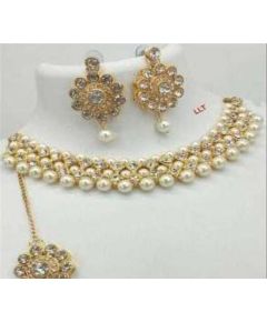 - White Pearl & Gold Stone Jewellery Set - image 3 | Saree Palace Germany | Bazaa