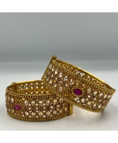 Fine Indian Kundan Bangles with Shining Stones - image 3 | Vastraany