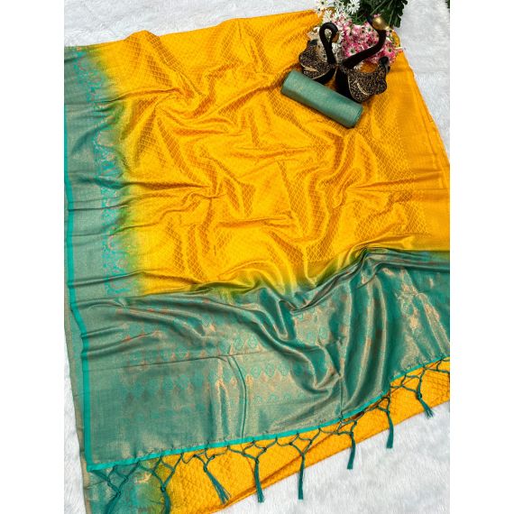 - Yellow green Kubera pattu saree - image 11 | Saree Palace Germany | Bazaa